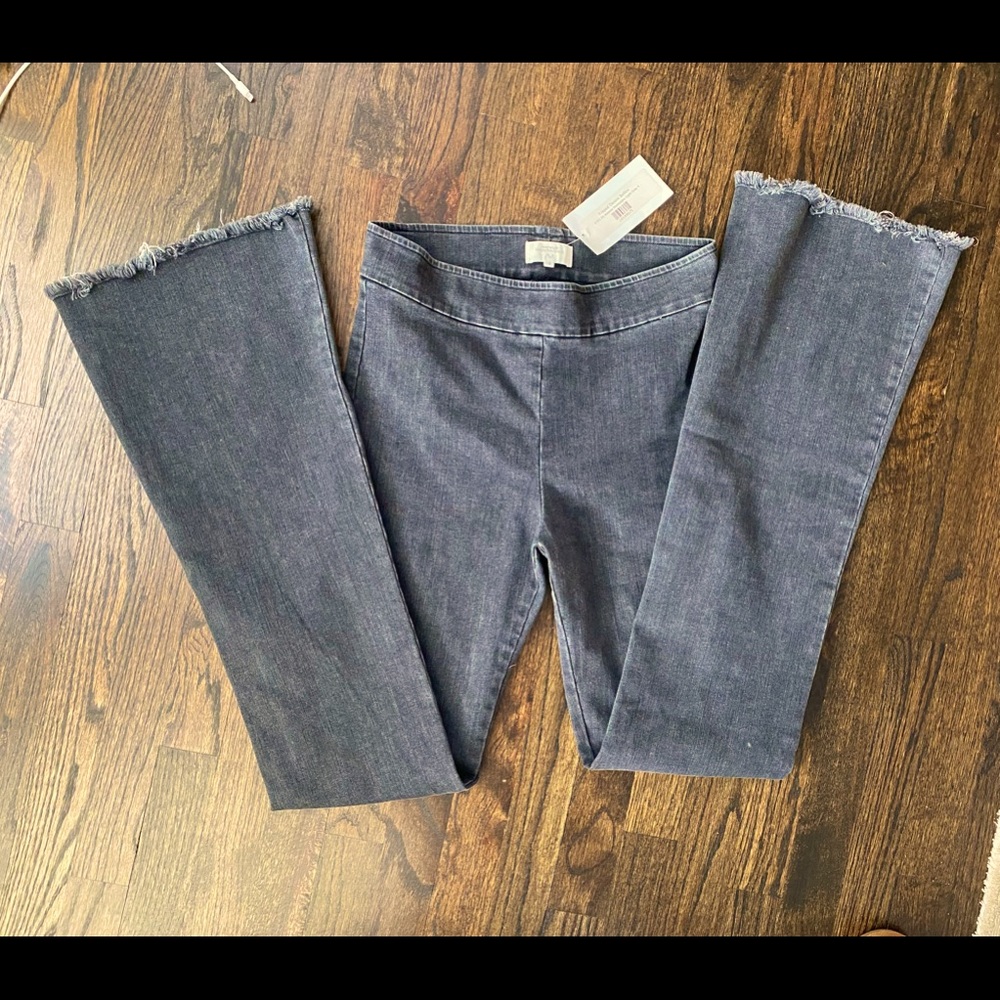 COPY - Avenue Montaigne Frayed Denim Bellini light grey SZ 4